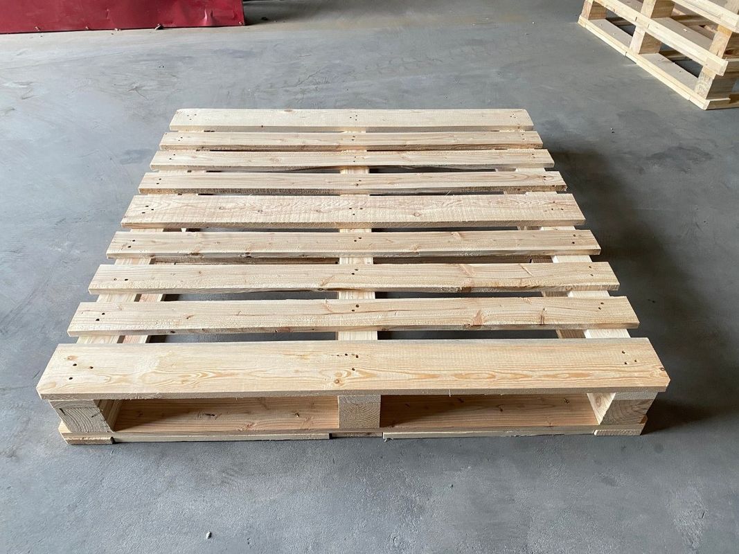1200 X 1000 X 130mm 4 方向 木製パレット 強い構造 ユーロ エパール 固い木製パレット